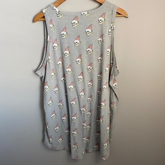 Torrid Women's Pale Green‎ Skull Print Tank Top Size 26 - Picture 4 of 10